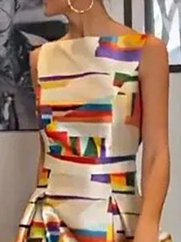 Isabeau Geometric Maxi Dress